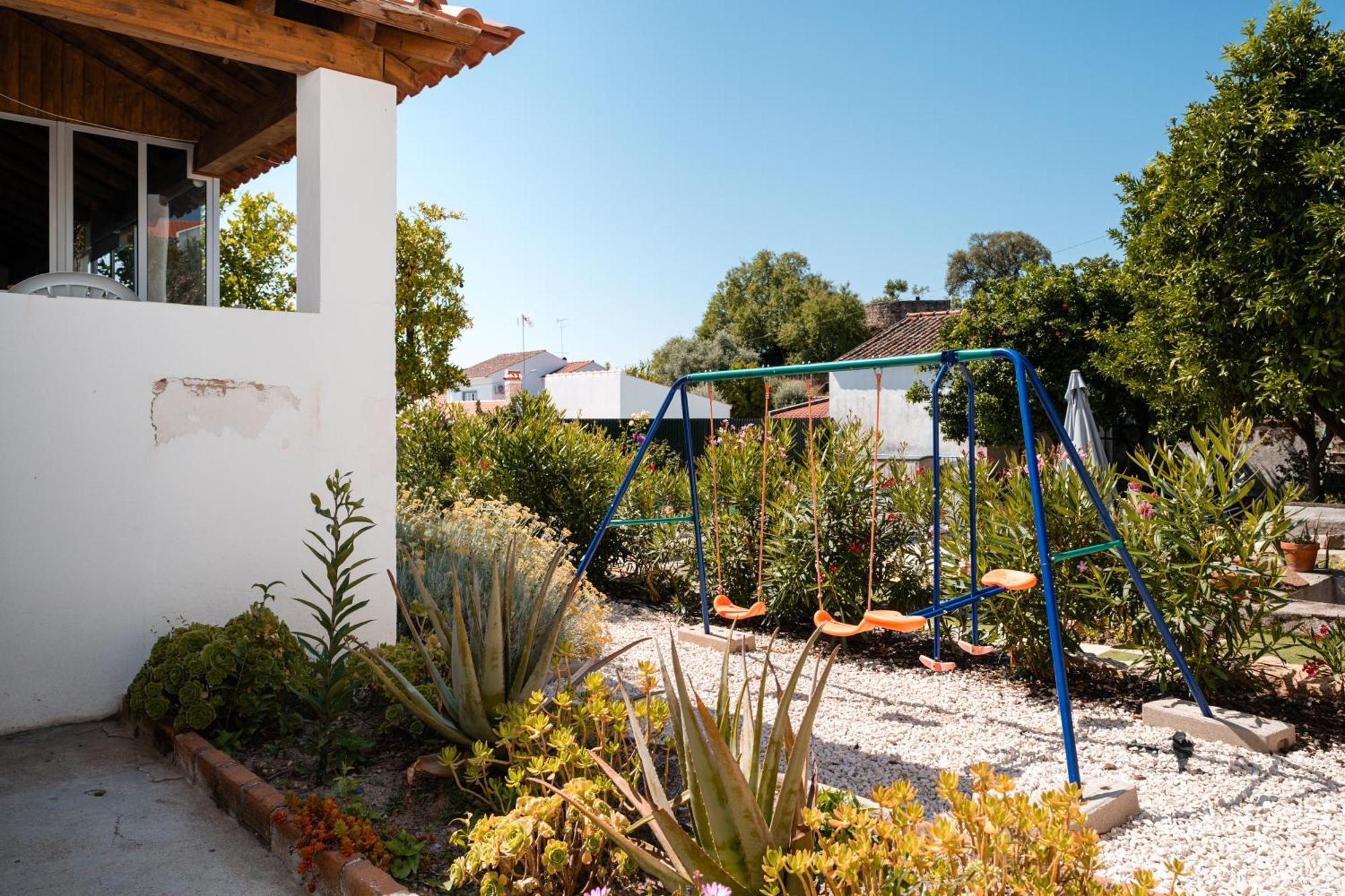 Casa Dos Escritores - Casa De Ferias Com Piscina Privada Marvao  Luaran gambar