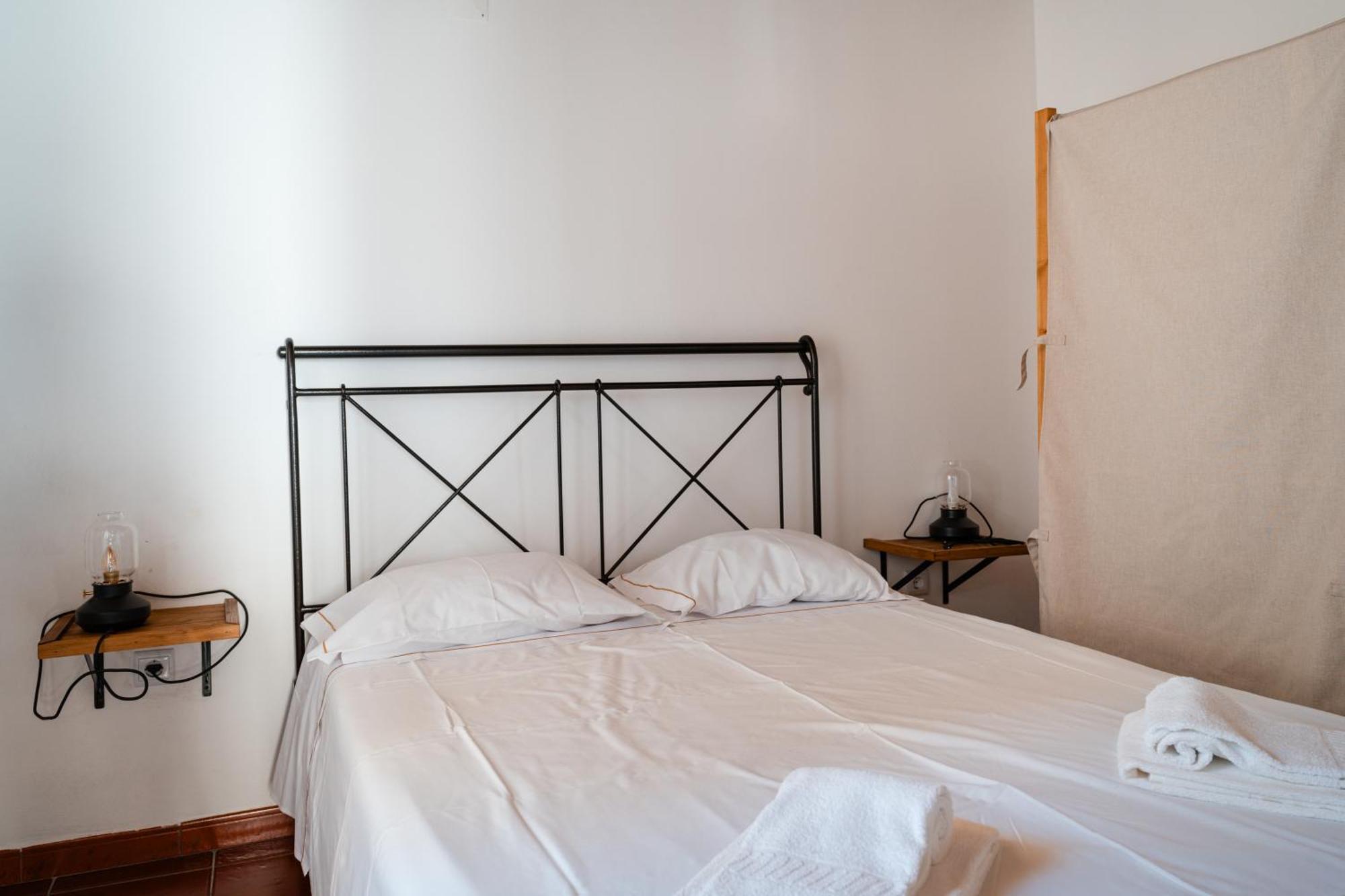 Casa Dos Escritores - Casa De Ferias Com Piscina Privada Marvao  Luaran gambar